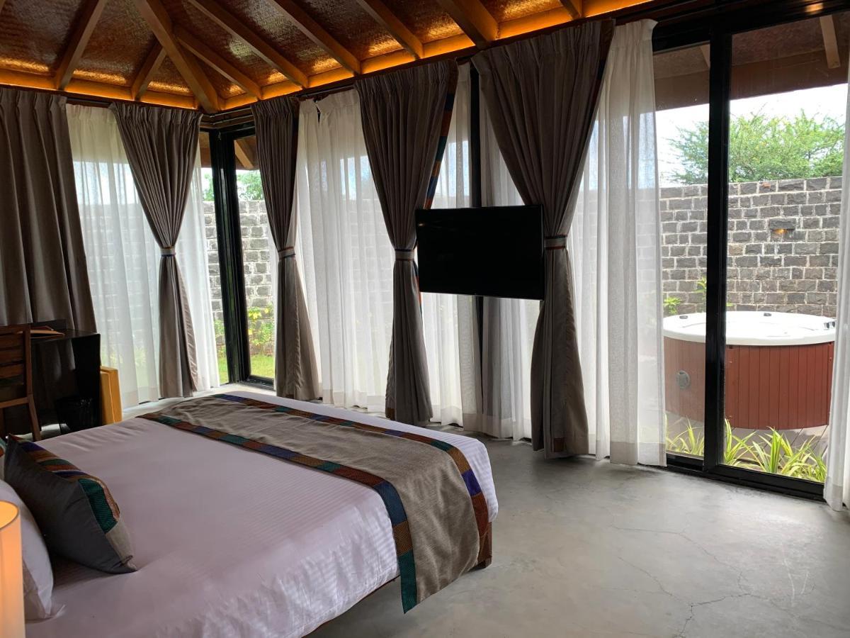 Viveda Wellness Resort Nashik Ngoại thất bức ảnh