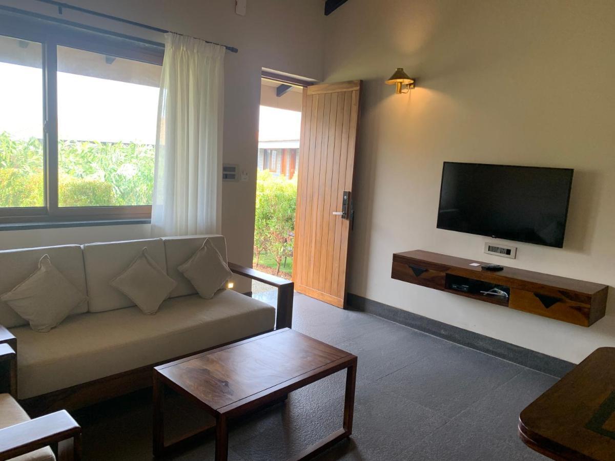 Viveda Wellness Resort Nashik Ngoại thất bức ảnh