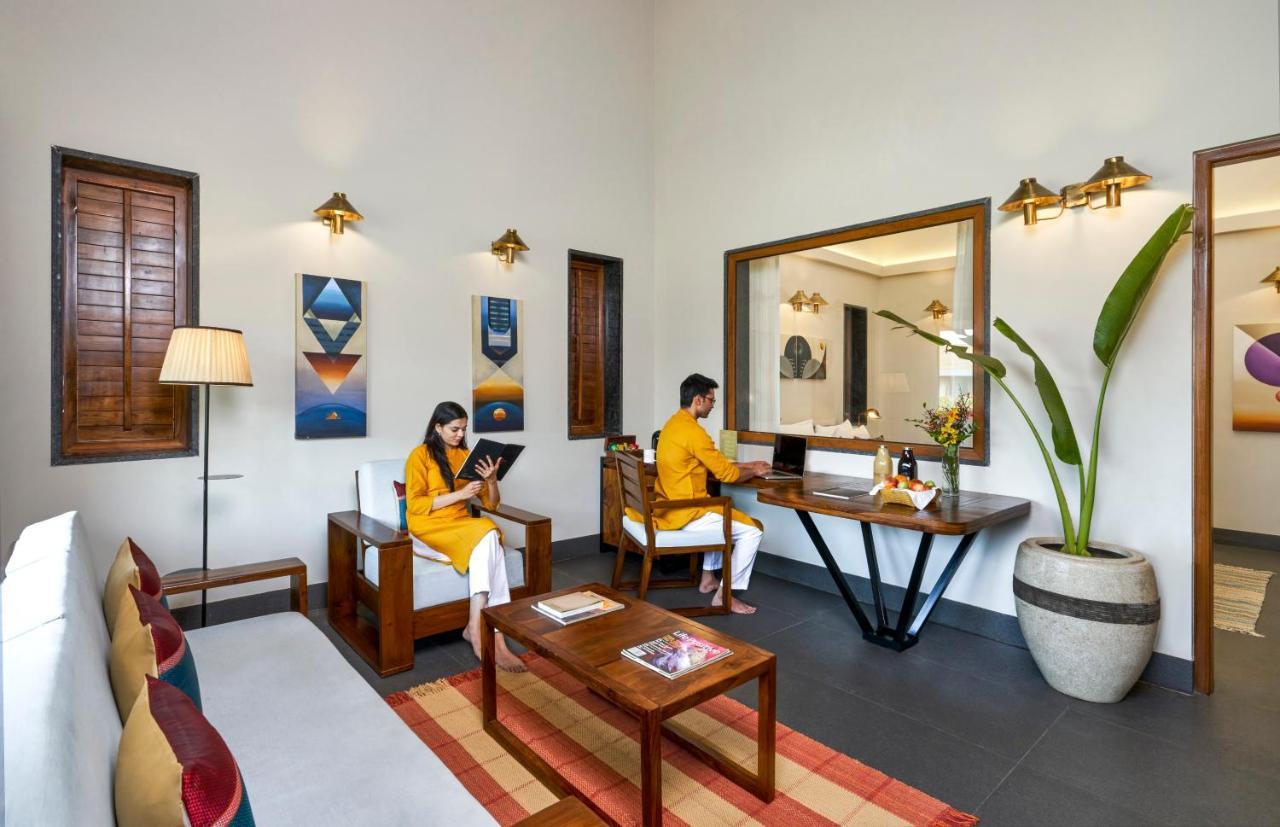 Viveda Wellness Resort Nashik Ngoại thất bức ảnh
